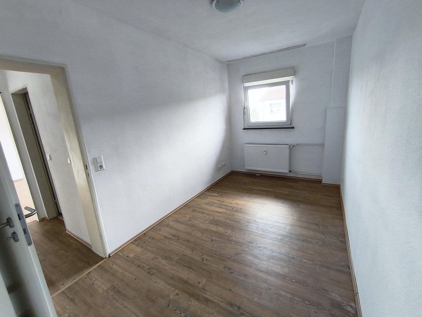 Pronájem bytu 2+1 36 m², Kurt-Schumacher-Straße 25, Speyer, Porýní-Falc Pronájem bytu 2+1 36 m², Kurt-Schumacher-Straße 25, Speyer, Porýní-Falc