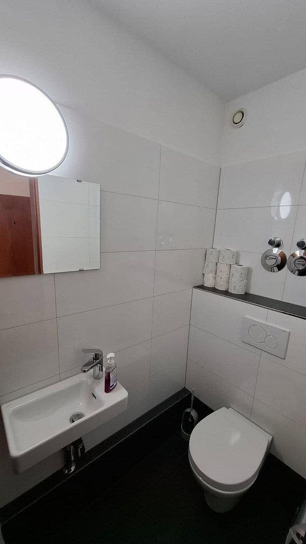 Pronájem bytu 3+1 81 m², Max-Beckmann-Straße 35, Karlsruhe, Bádensko-Württembersko Pronájem bytu 3+1 81 m², Max-Beckmann-Straße 35, Karlsruhe, Bádensko-Württembersko