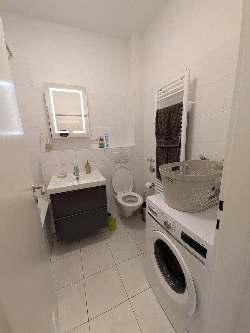 Prodej bytu 3+1 74 m², Franz-Fihl-Straße 4, München, Bavorsko Prodej bytu 3+1 74 m², Franz-Fihl-Straße 4, München, Bavorsko