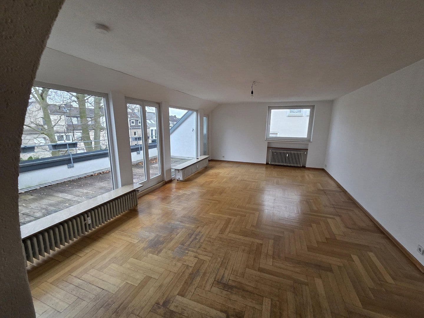 Pronájem bytu 3+1 91 m², Ackerwinde 23, Köln, Severní Porýní-Vestfálsko Pronájem bytu 3+1 91 m², Ackerwinde 23, Köln, Severní Porýní-Vestfálsko