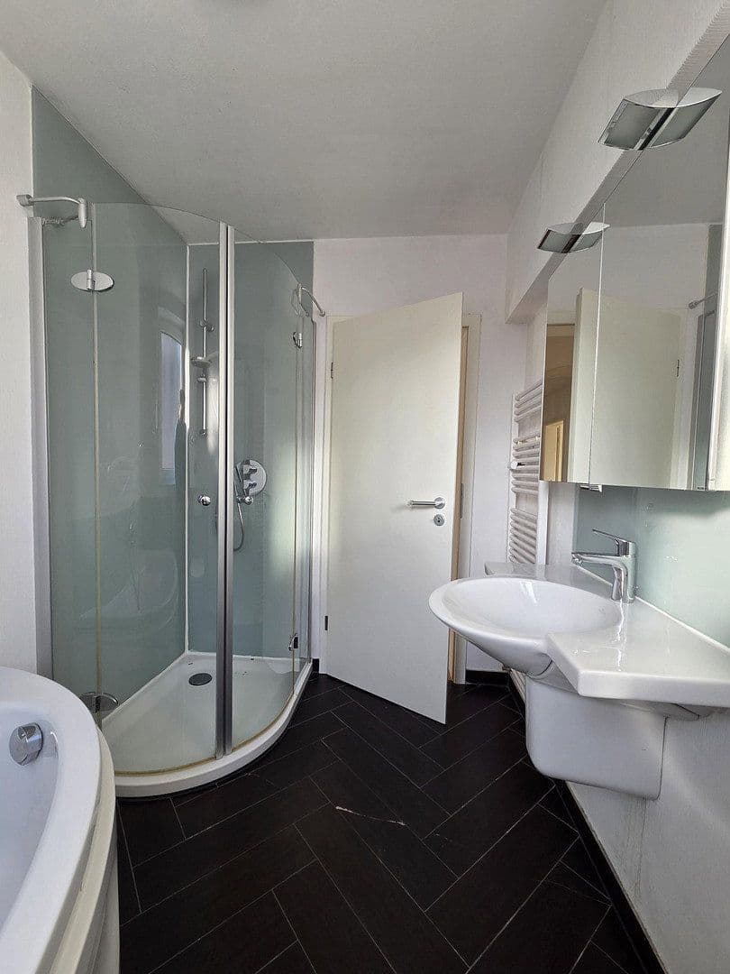 Pronájem bytu 3+1 91 m², Ackerwinde 23, Köln, Severní Porýní-Vestfálsko Pronájem bytu 3+1 91 m², Ackerwinde 23, Köln, Severní Porýní-Vestfálsko