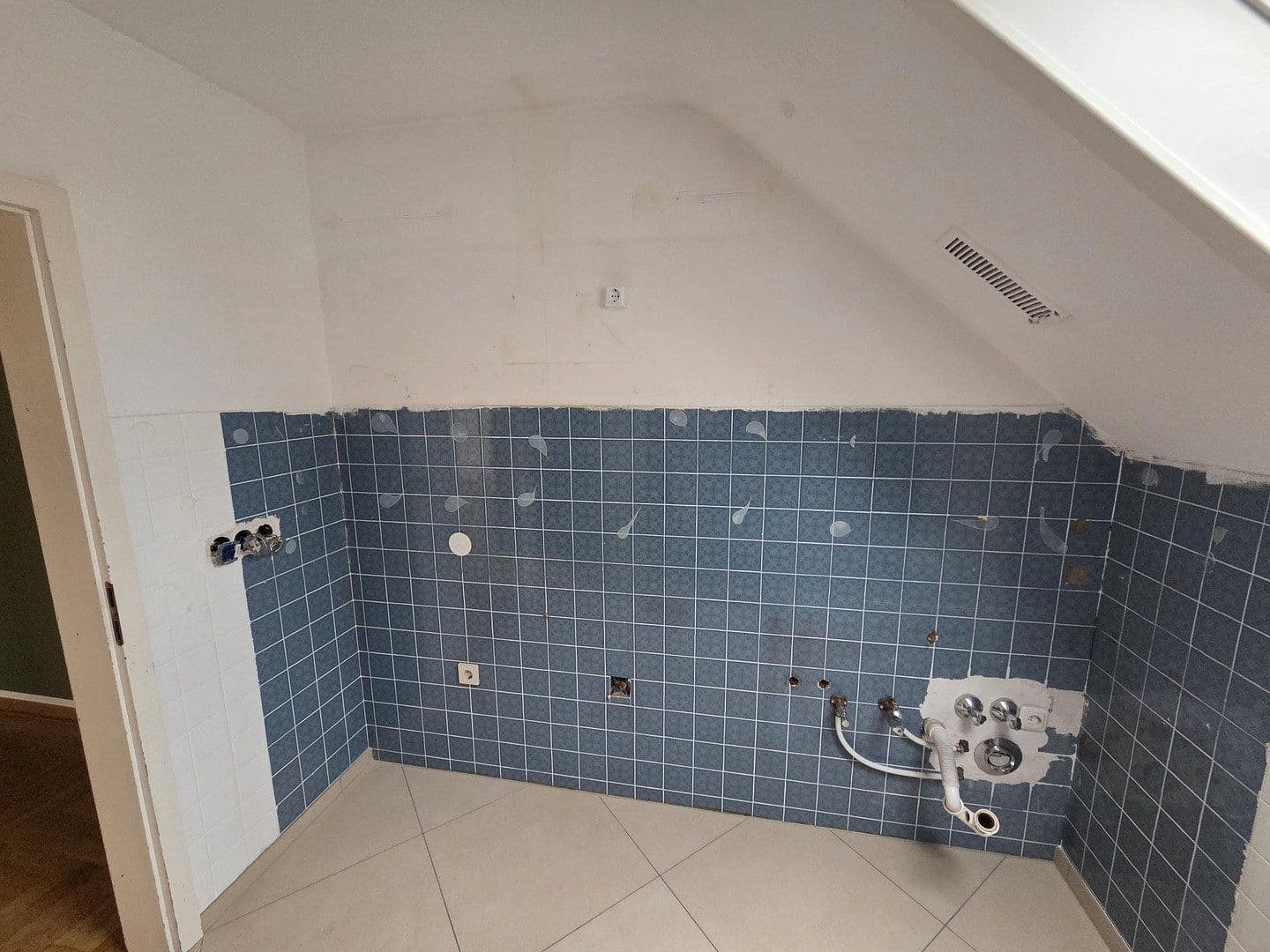 Pronájem bytu 3+1 91 m², Ackerwinde 23, Köln, Severní Porýní-Vestfálsko Pronájem bytu 3+1 91 m², Ackerwinde 23, Köln, Severní Porýní-Vestfálsko