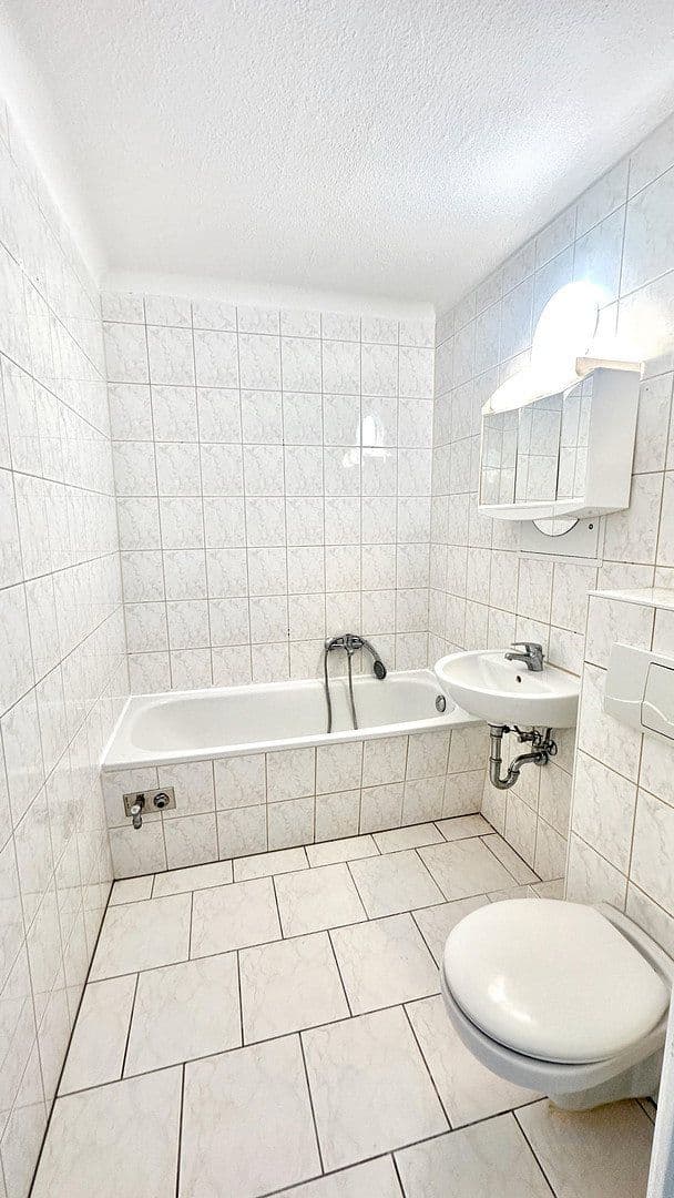 Pronájem bytu 4+1 68 m², Überm Gänseholze 9, Weimar, Durynsko Pronájem bytu 4+1 68 m², Überm Gänseholze 9, Weimar, Durynsko