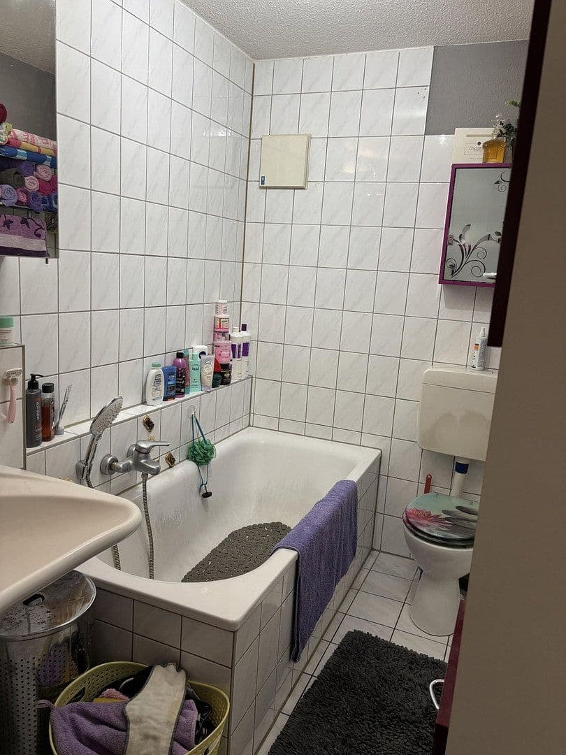 Pronájem bytu 3+1 75 m², Südstr. 16, Bad Friedrichshall, Bádensko-Württembersko Pronájem bytu 3+1 75 m², Südstr. 16, Bad Friedrichshall, Bádensko-Württembersko