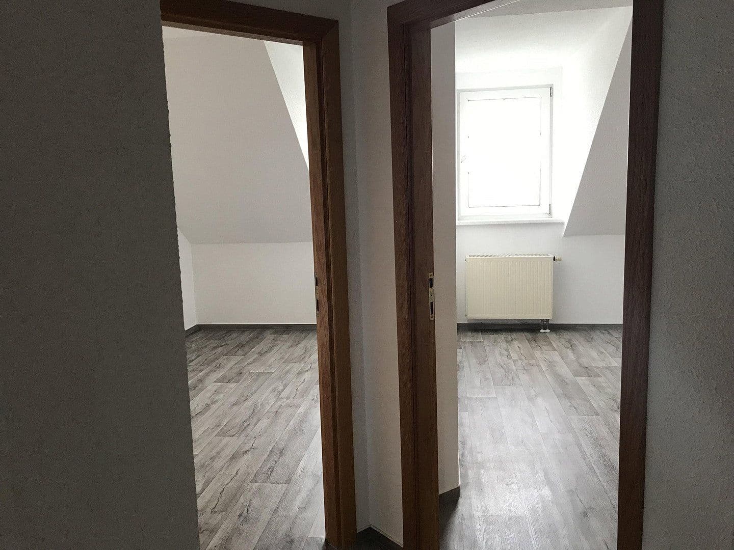Pronájem domu 120 m², pozemek 195 m², Lauter-Bernsbach, Sasko Pronájem domu 120 m², pozemek 195 m², Lauter-Bernsbach, Sasko