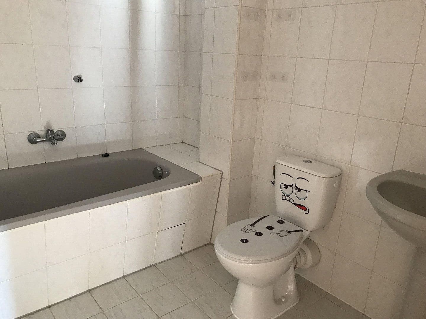 Pronájem domu 120 m², pozemek 195 m², Lauter-Bernsbach, Sasko Pronájem domu 120 m², pozemek 195 m², Lauter-Bernsbach, Sasko