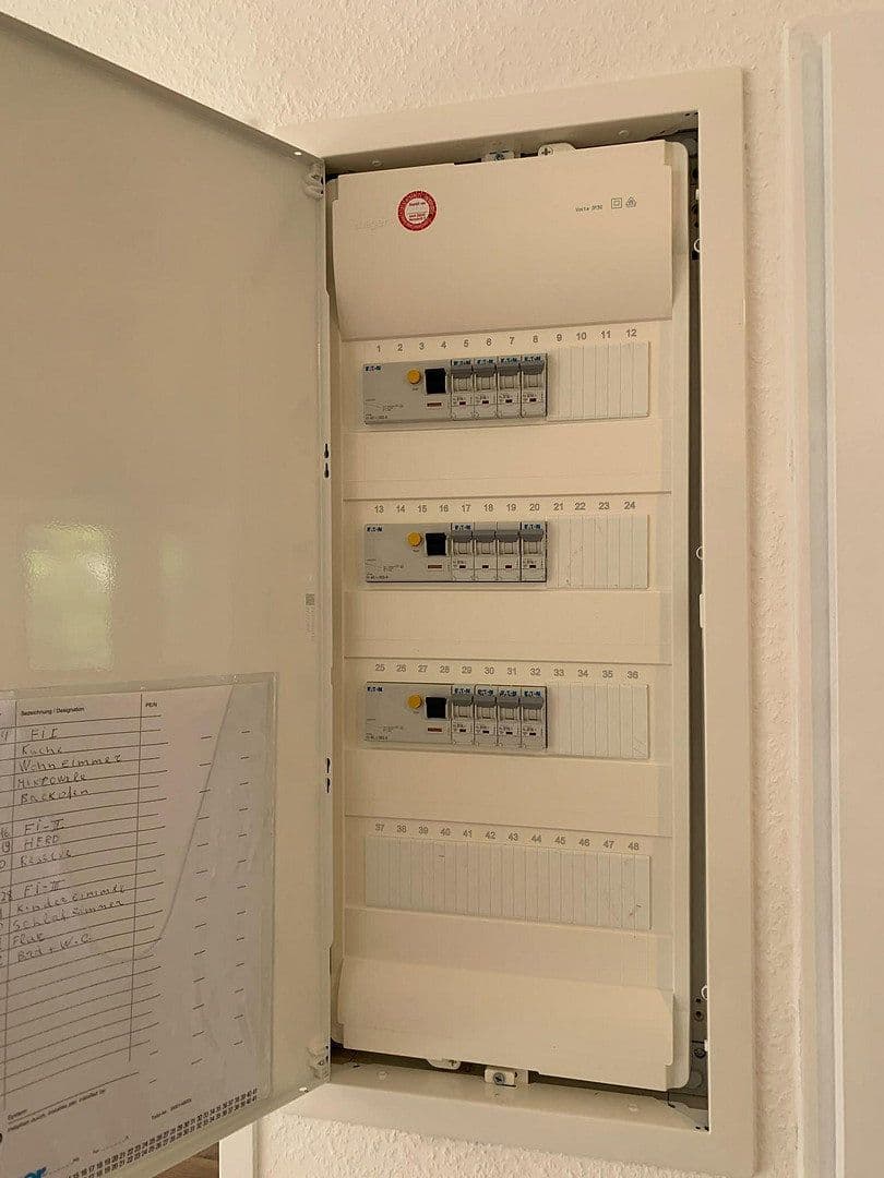 Pronájem bytu 3+1 84 m², Neu-Isenburg, Hessen Pronájem bytu 3+1 84 m², Neu-Isenburg, Hessen