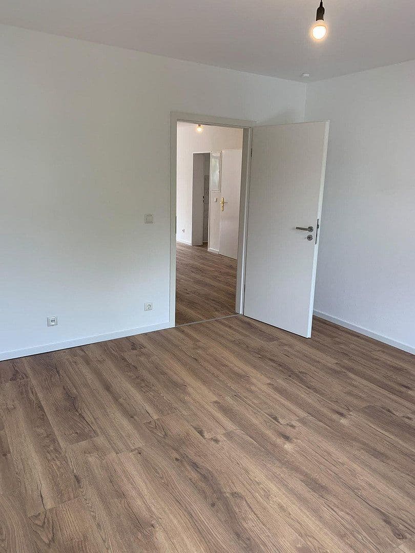 Pronájem bytu 3+1 84 m², Neu-Isenburg, Hessen Pronájem bytu 3+1 84 m², Neu-Isenburg, Hessen
