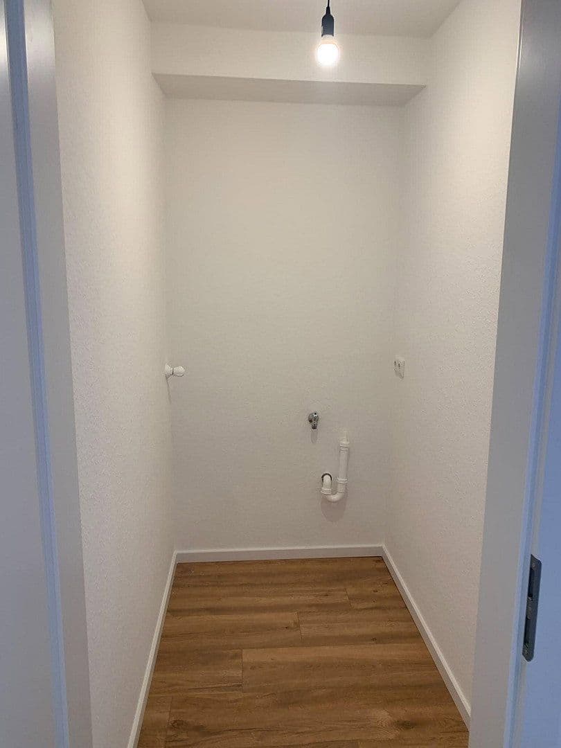 Pronájem bytu 3+1 84 m², Neu-Isenburg, Hessen Pronájem bytu 3+1 84 m², Neu-Isenburg, Hessen