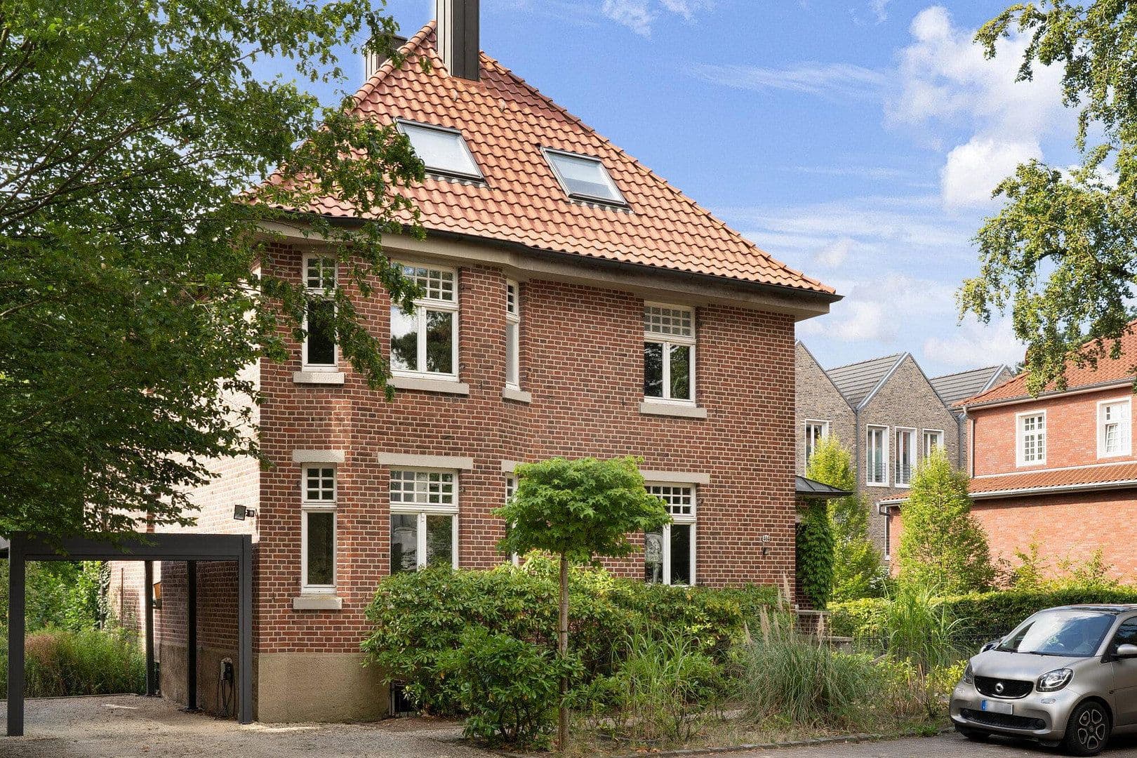 Prodej domu 250 m², pozemek 1.341 m², Münster, Severní Porýní-Vestfálsko Prodej domu 250 m², pozemek 1.341 m², Münster, Severní Porýní-Vestfálsko