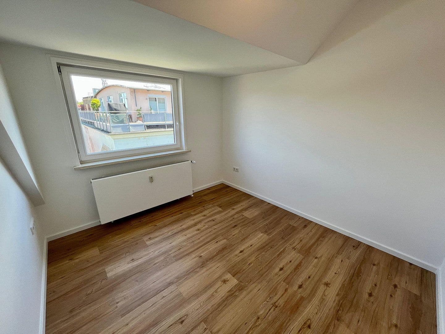 Prodej bytu 4+1 100 m², Scharnhorststraße, Bremen, Bremen Prodej bytu 4+1 100 m², Scharnhorststraße, Bremen, Bremen