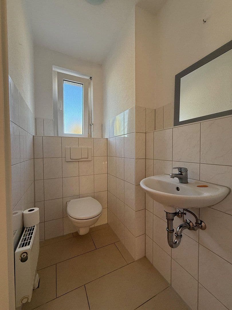 Prodej domu 131 m², pozemek 196 m², Kiefernweg 1, Rheinstetten, Bádensko-Württembersko Prodej domu 131 m², pozemek 196 m², Kiefernweg 1, Rheinstetten, Bádensko-Württembersko