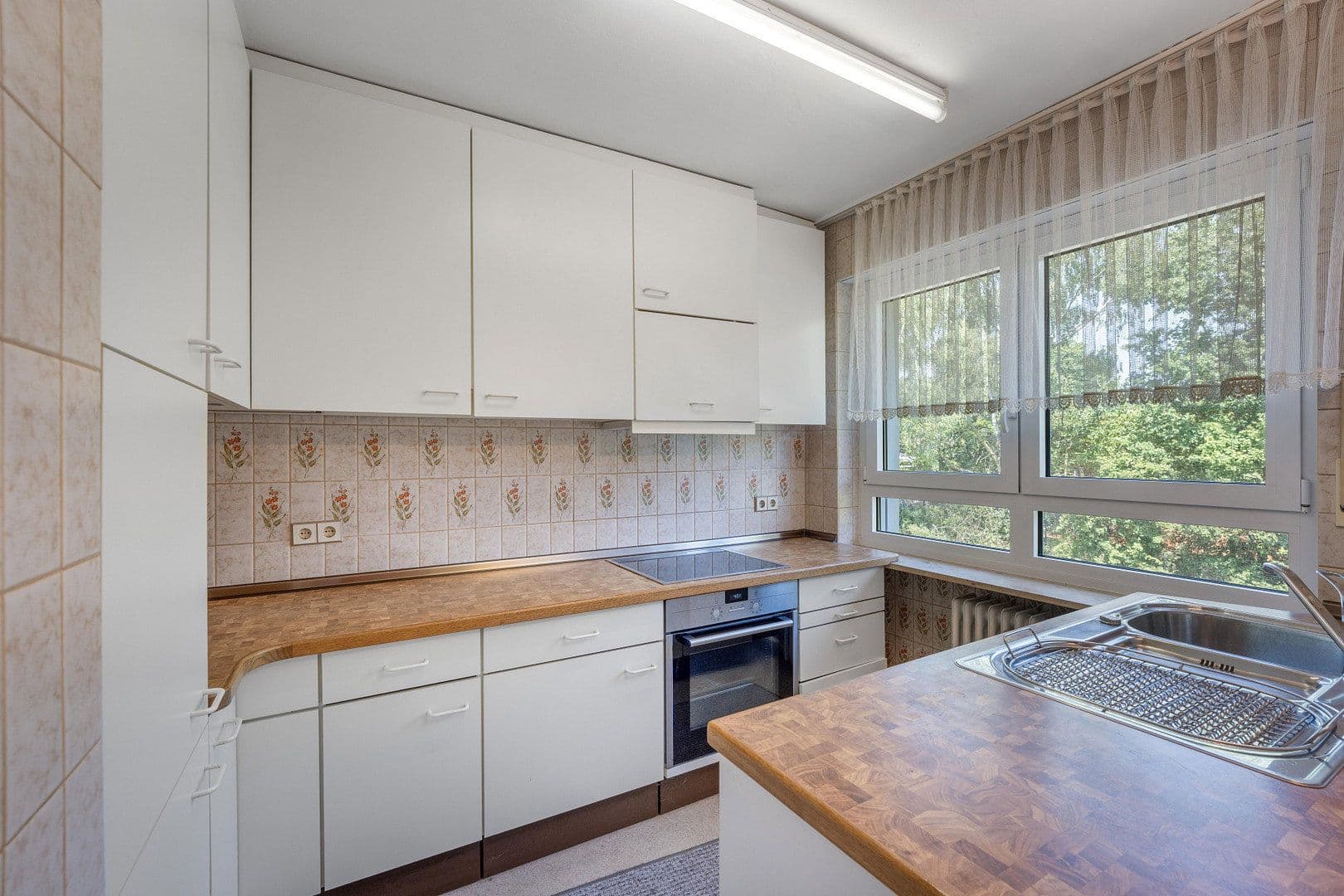 Prodej bytu 3+1 81 m², Meisenbachstrasse 26, Nürnberg, Bavorsko Prodej bytu 3+1 81 m², Meisenbachstrasse 26, Nürnberg, Bavorsko