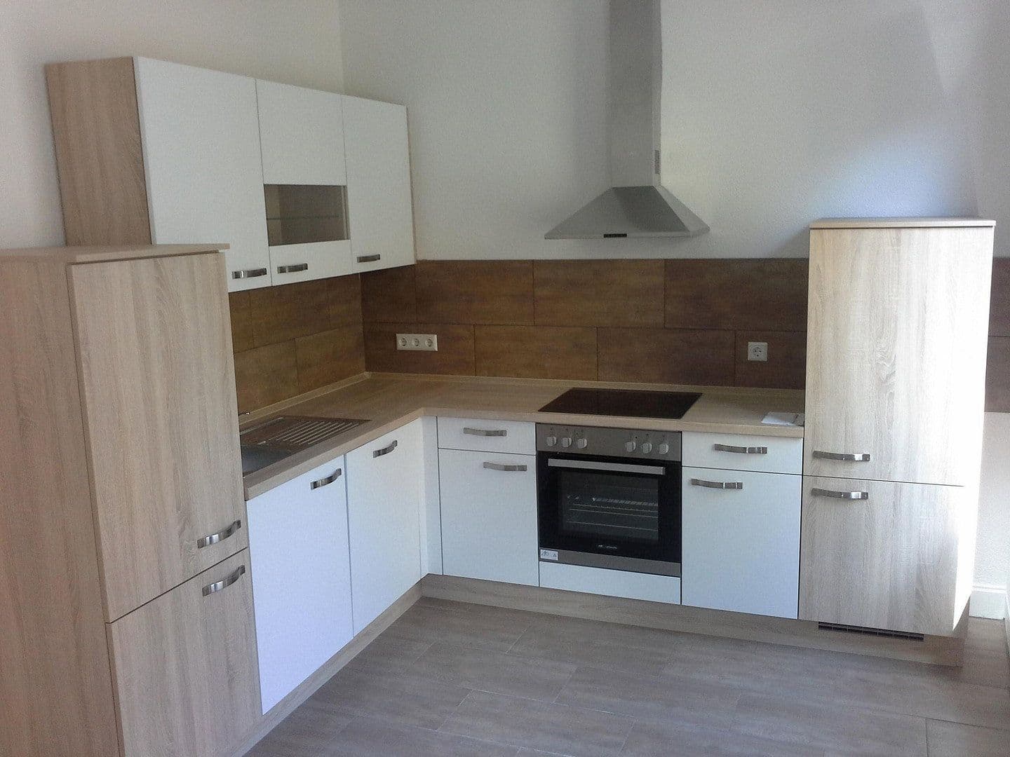 Pronájem bytu 2+1 76 m², Rottenburg am Neckar, Bádensko-Württembersko Pronájem bytu 2+1 76 m², Rottenburg am Neckar, Bádensko-Württembersko