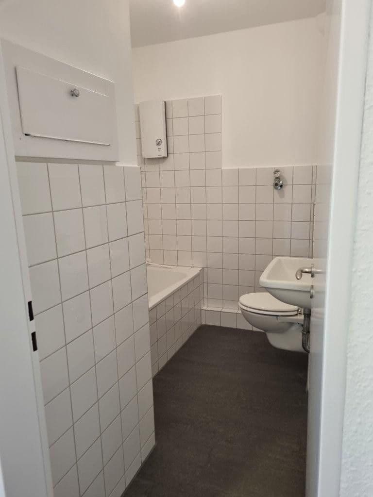 Pronájem bytu 2+1 48 m², Auf dem Knick 7, Witten, Severní Porýní-Vestfálsko Pronájem bytu 2+1 48 m², Auf dem Knick 7, Witten, Severní Porýní-Vestfálsko