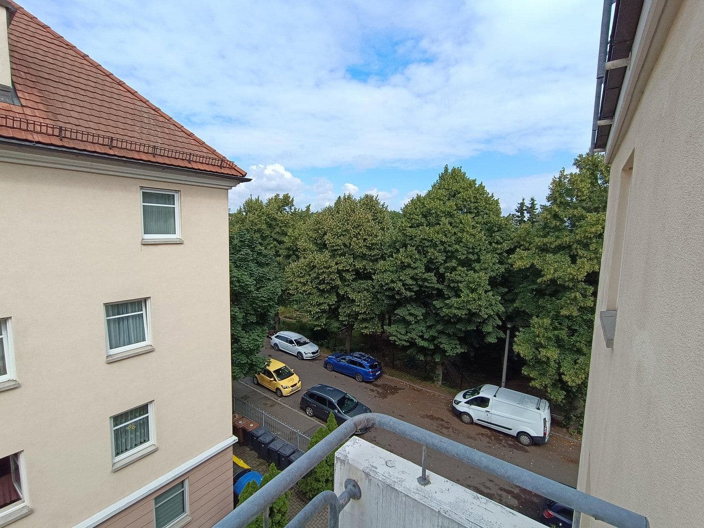 Prodej bytu 1+1 32 m², Sachsdorfer Str. 15, Dresden, Sasko Prodej bytu 1+1 32 m², Sachsdorfer Str. 15, Dresden, Sasko