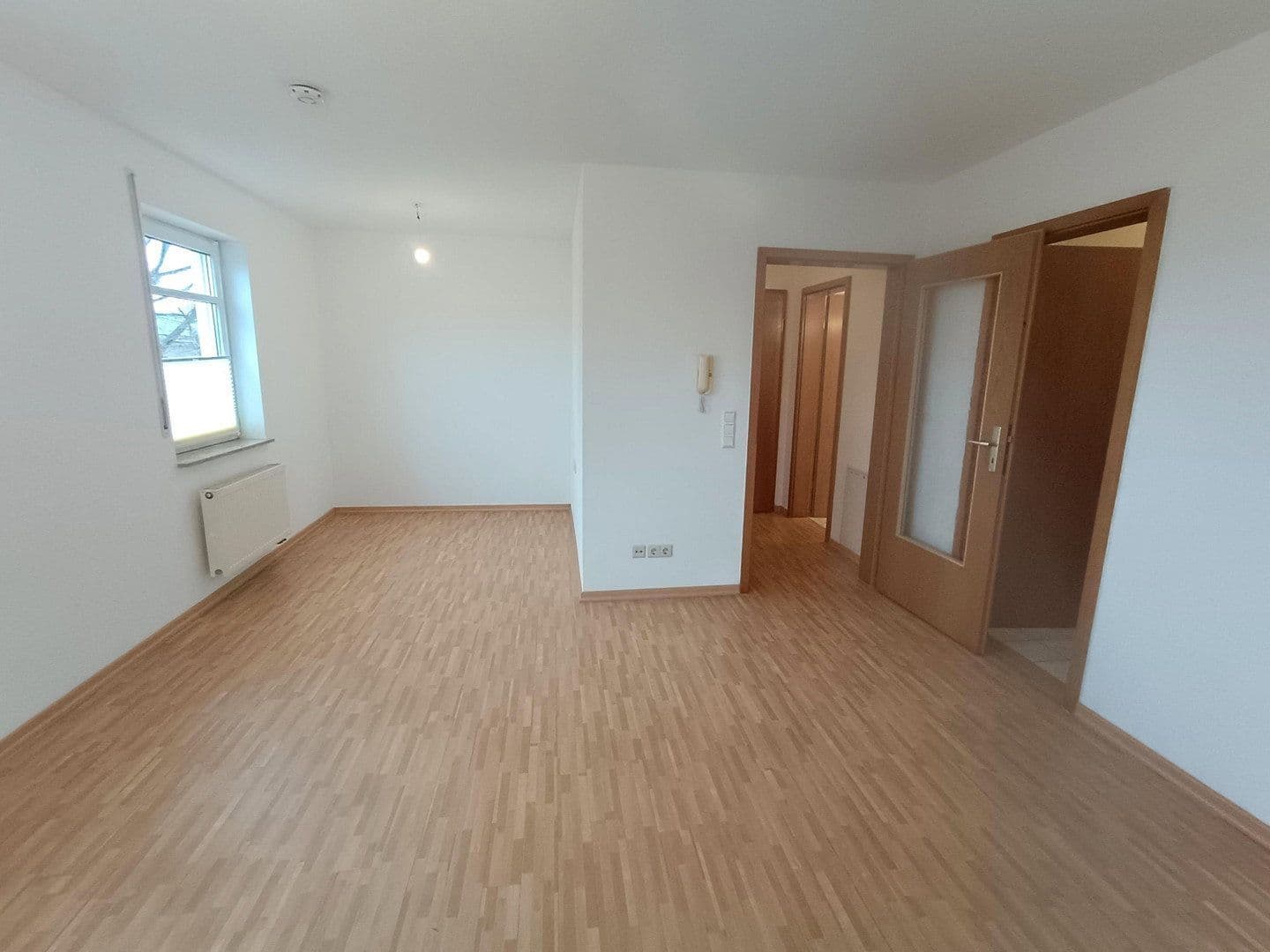 Prodej bytu 1+1 32 m², Sachsdorfer Str. 15, Dresden, Sasko Prodej bytu 1+1 32 m², Sachsdorfer Str. 15, Dresden, Sasko