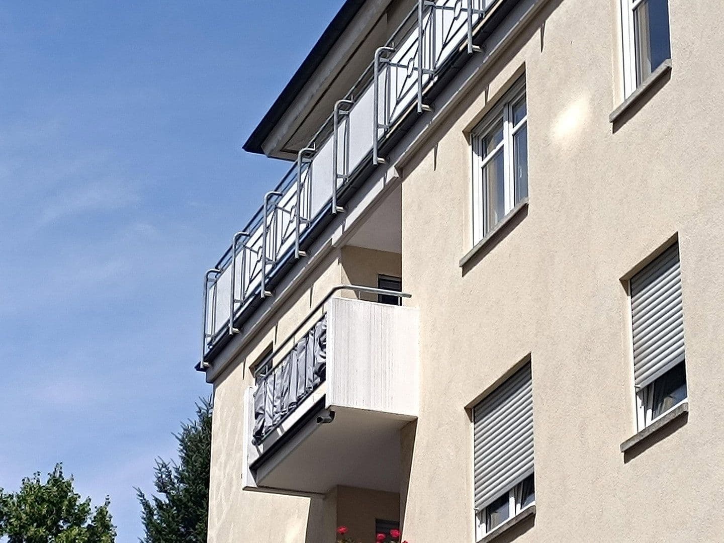 Prodej bytu 1+1 32 m², Sachsdorfer Str. 15, Dresden, Sasko Prodej bytu 1+1 32 m², Sachsdorfer Str. 15, Dresden, Sasko