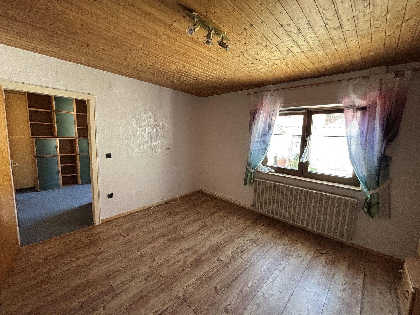 Pronájem domu 138 m², pozemek 234 m², Unkenbach, Porýní-Falc Pronájem domu 138 m², pozemek 234 m², Unkenbach, Porýní-Falc