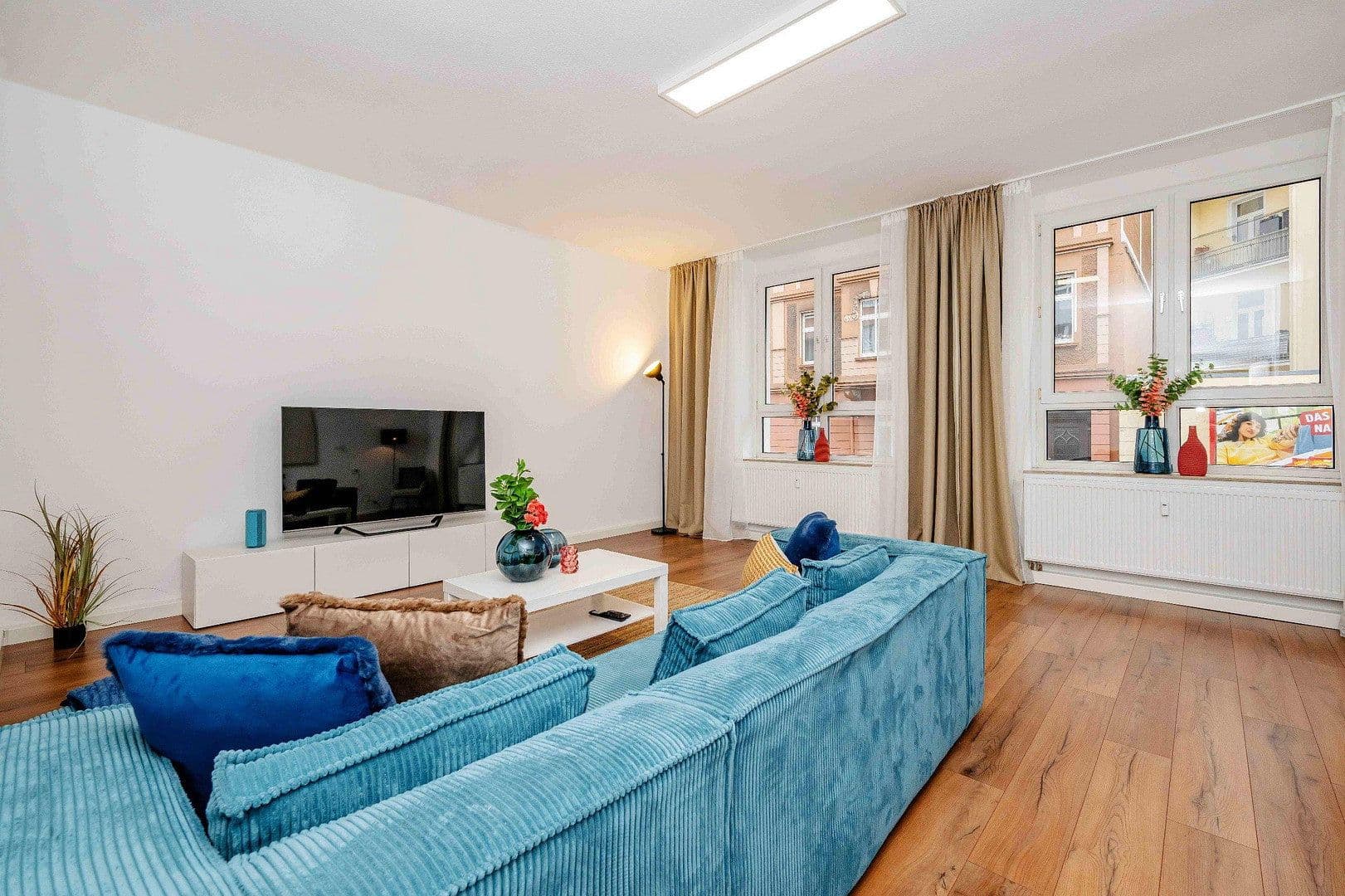 Pronájem bytu 2+1 78 m², Liebigstr 24, Düsseldorf, Severní Porýní-Vestfálsko Pronájem bytu 2+1 78 m², Liebigstr 24, Düsseldorf, Severní Porýní-Vestfálsko