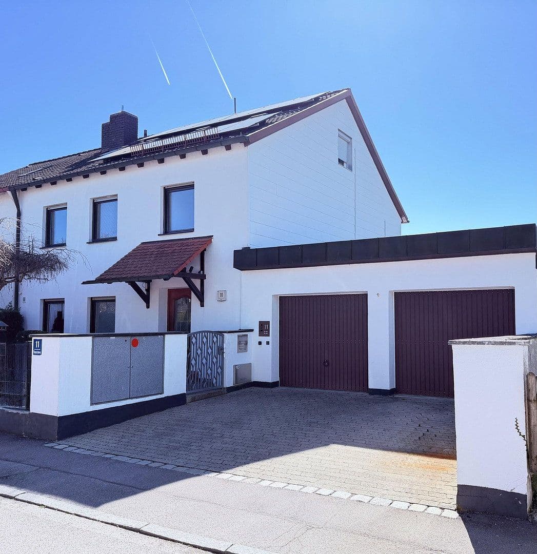 Prodej domu 181 m², pozemek 470 m², München, Bavorsko Prodej domu 181 m², pozemek 470 m², München, Bavorsko