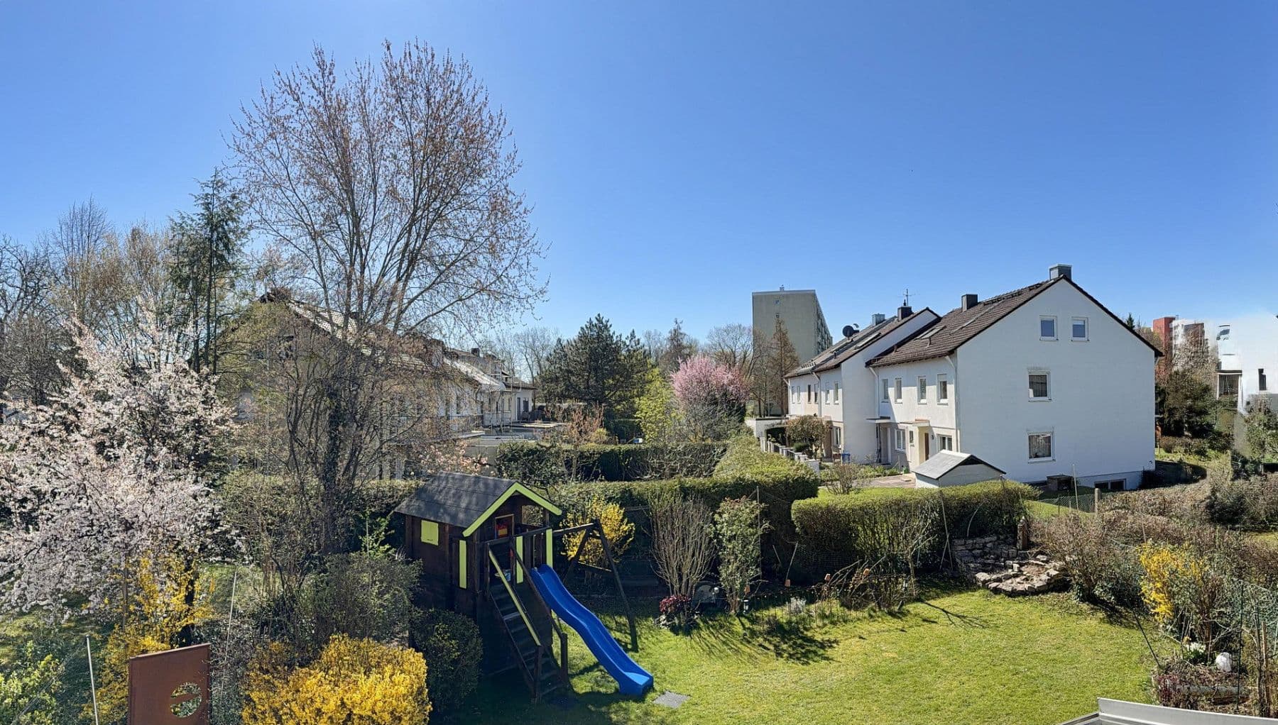 Prodej domu 181 m², pozemek 470 m², München, Bavorsko Prodej domu 181 m², pozemek 470 m², München, Bavorsko