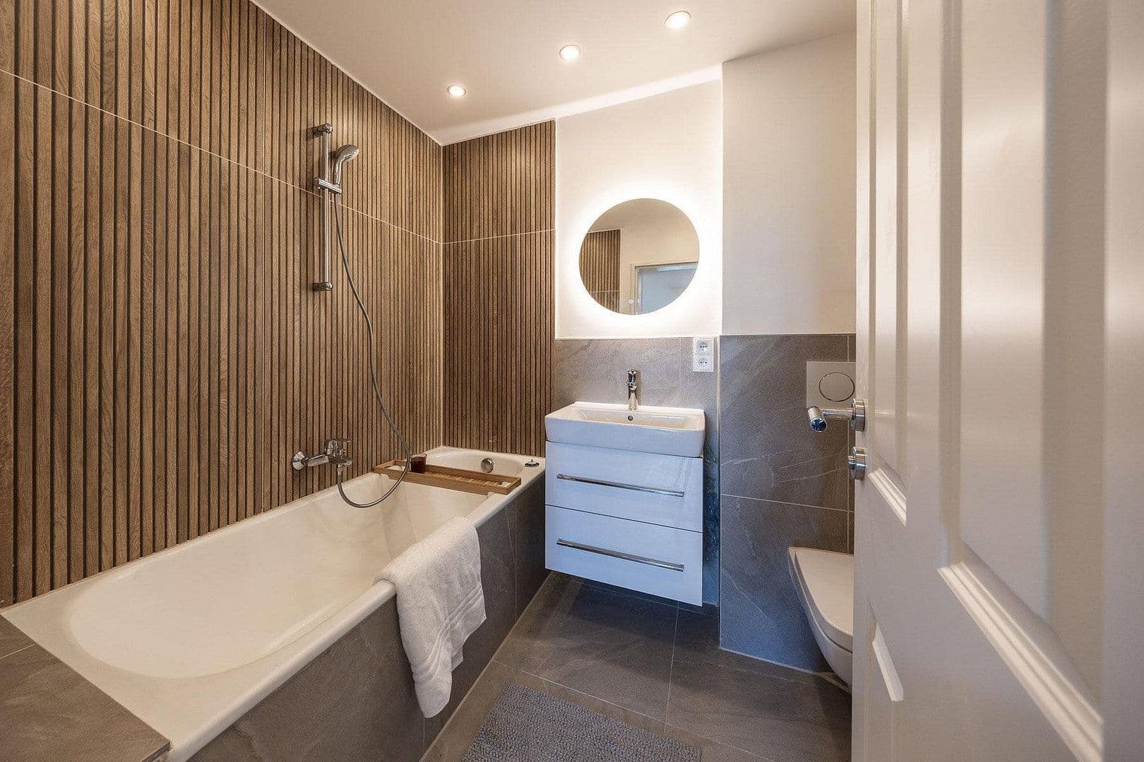 Prodej bytu 1+kk 42 m², Regina-Ullmann-Str. 73, München, Bavorsko Prodej bytu 1+kk 42 m², Regina-Ullmann-Str. 73, München, Bavorsko