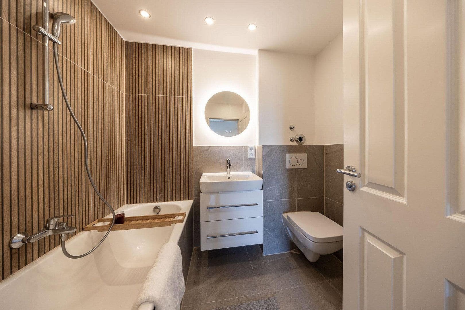 Pronájem bytu 1+kk 42 m², Regina-Ullmann-Straße 73, München, Bavorsko Pronájem bytu 1+kk 42 m², Regina-Ullmann-Straße 73, München, Bavorsko