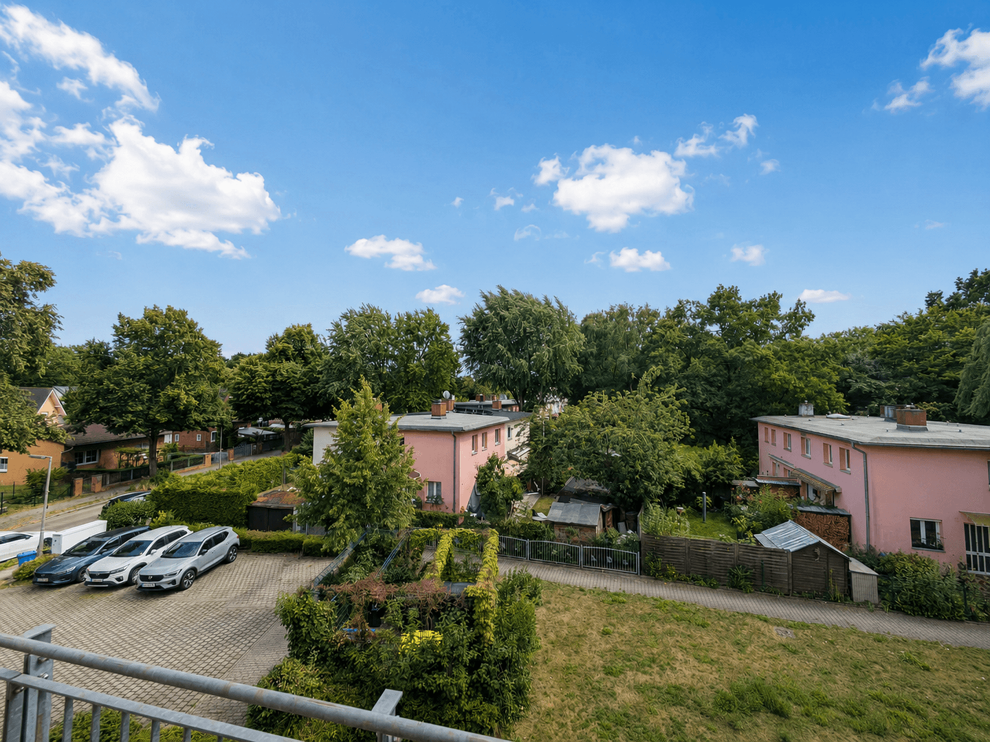 Prodej bytu 2+1 46 m², Simpsonweg 1, Berlin, Berlín Prodej bytu 2+1 46 m², Simpsonweg 1, Berlin, Berlín