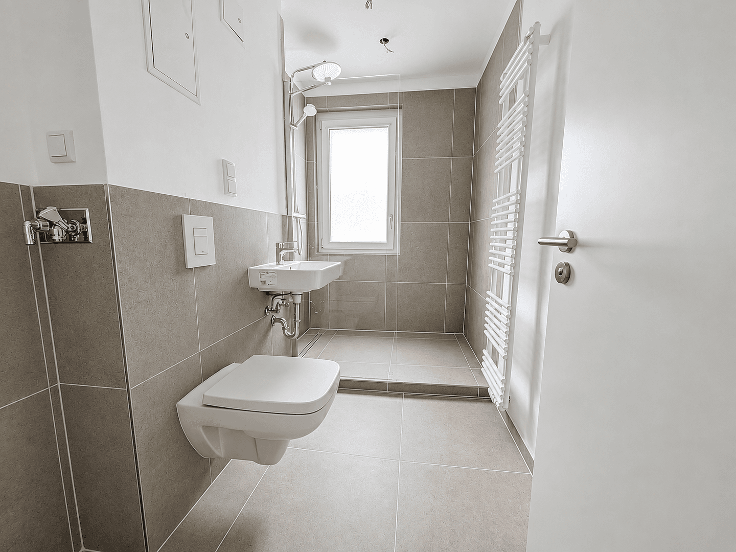 Prodej bytu 2+1 46 m², Simpsonweg 1, Berlin, Berlín Prodej bytu 2+1 46 m², Simpsonweg 1, Berlin, Berlín
