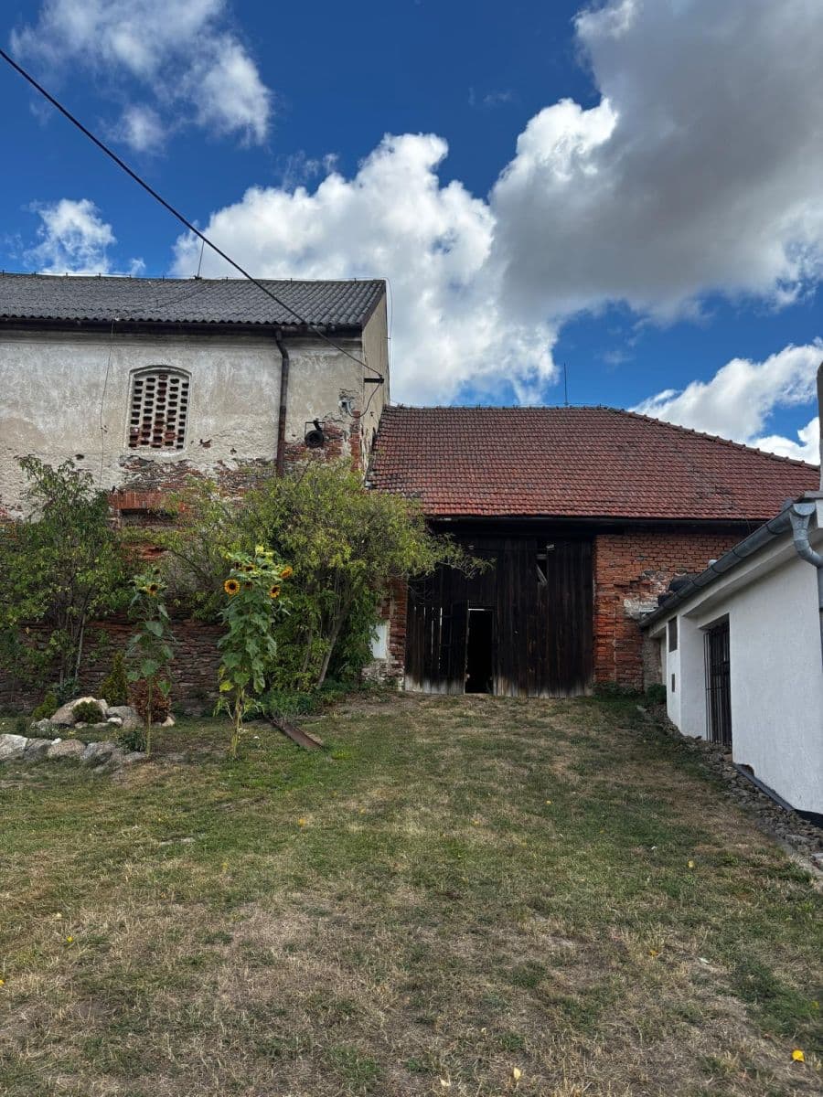 Prodej nebytového prostoru 480 m², Slavičky, Kraj Vysočina Prodej nebytového prostoru 480 m², Slavičky, Kraj Vysočina
