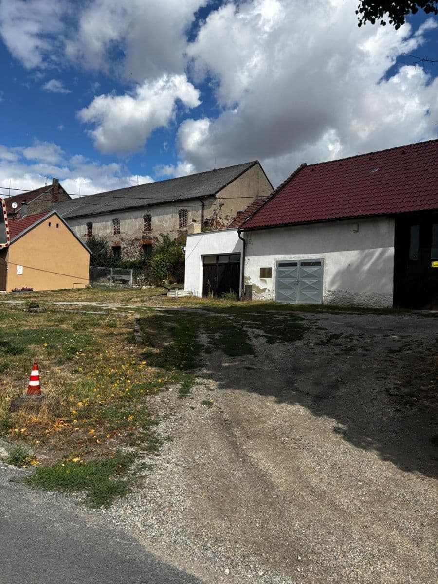 Prodej nebytového prostoru 480 m², Slavičky, Kraj Vysočina Prodej nebytového prostoru 480 m², Slavičky, Kraj Vysočina