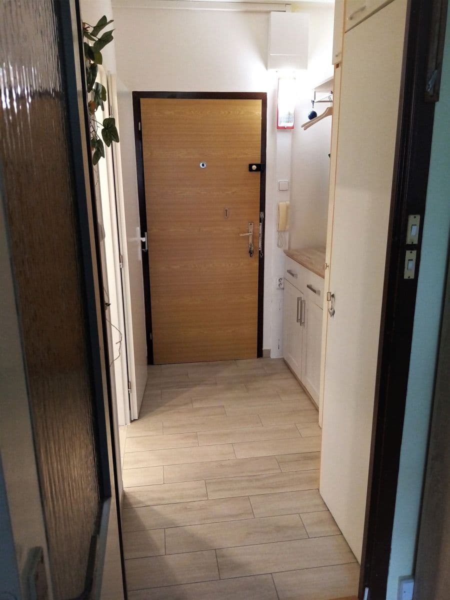 Pronájem bytu 30 m², Samohelova, Praha, Praha Pronájem bytu 30 m², Samohelova, Praha, Praha