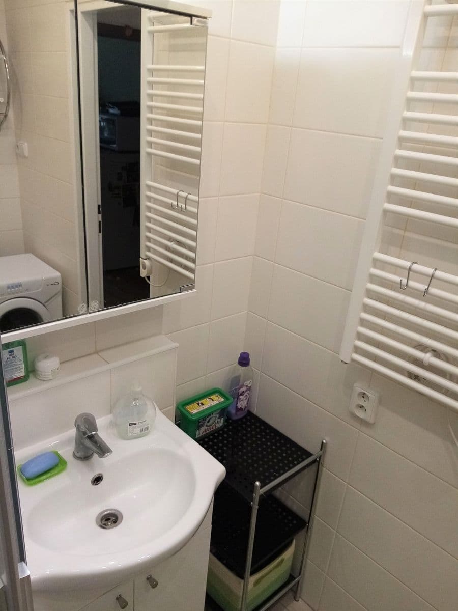 Pronájem bytu 30 m², Samohelova, Praha, Praha Pronájem bytu 30 m², Samohelova, Praha, Praha