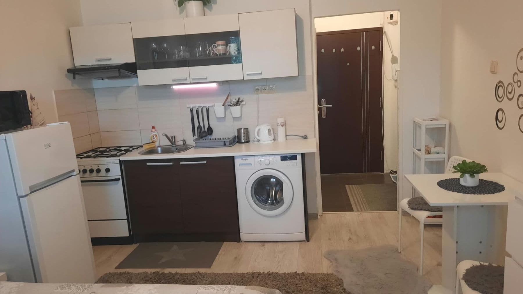 Pronájem bytu Garsoniéra 25 m², Klčové, Nové Mesto nad Váhom, Trenčiansky kraj Pronájem bytu Garsoniéra 25 m², Klčové, Nové Mesto nad Váhom, Trenčiansky kraj