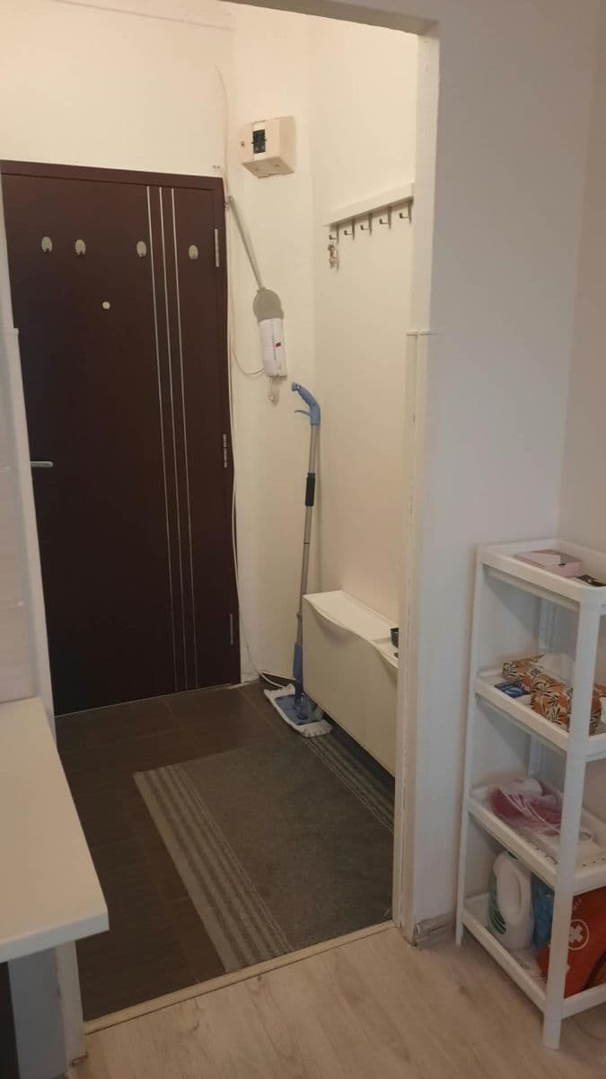 Pronájem bytu Garsoniéra 25 m², Klčové, Nové Mesto nad Váhom, Trenčiansky kraj Pronájem bytu Garsoniéra 25 m², Klčové, Nové Mesto nad Váhom, Trenčiansky kraj