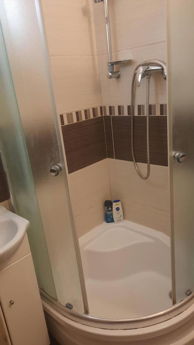 Pronájem bytu Garsoniéra 25 m², Klčové, Nové Mesto nad Váhom, Trenčiansky kraj Pronájem bytu Garsoniéra 25 m², Klčové, Nové Mesto nad Váhom, Trenčiansky kraj