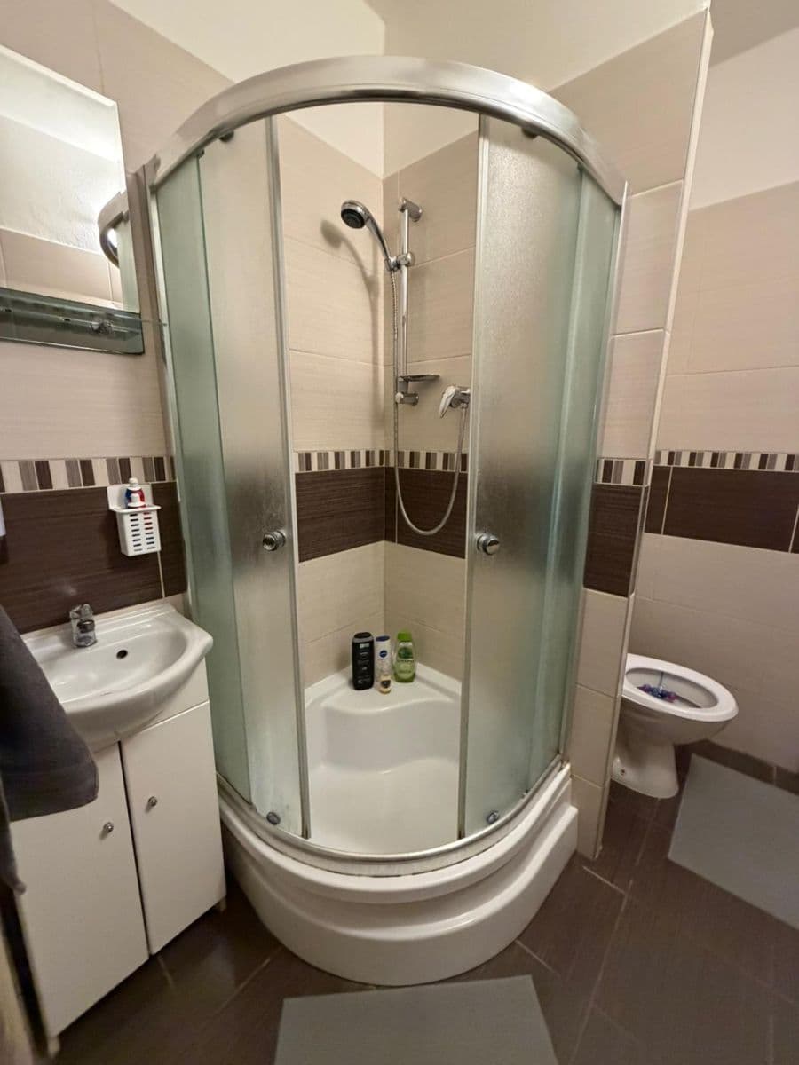 Pronájem bytu Garsoniéra 25 m², Klčové, Nové Mesto nad Váhom, Trenčiansky kraj Pronájem bytu Garsoniéra 25 m², Klčové, Nové Mesto nad Váhom, Trenčiansky kraj