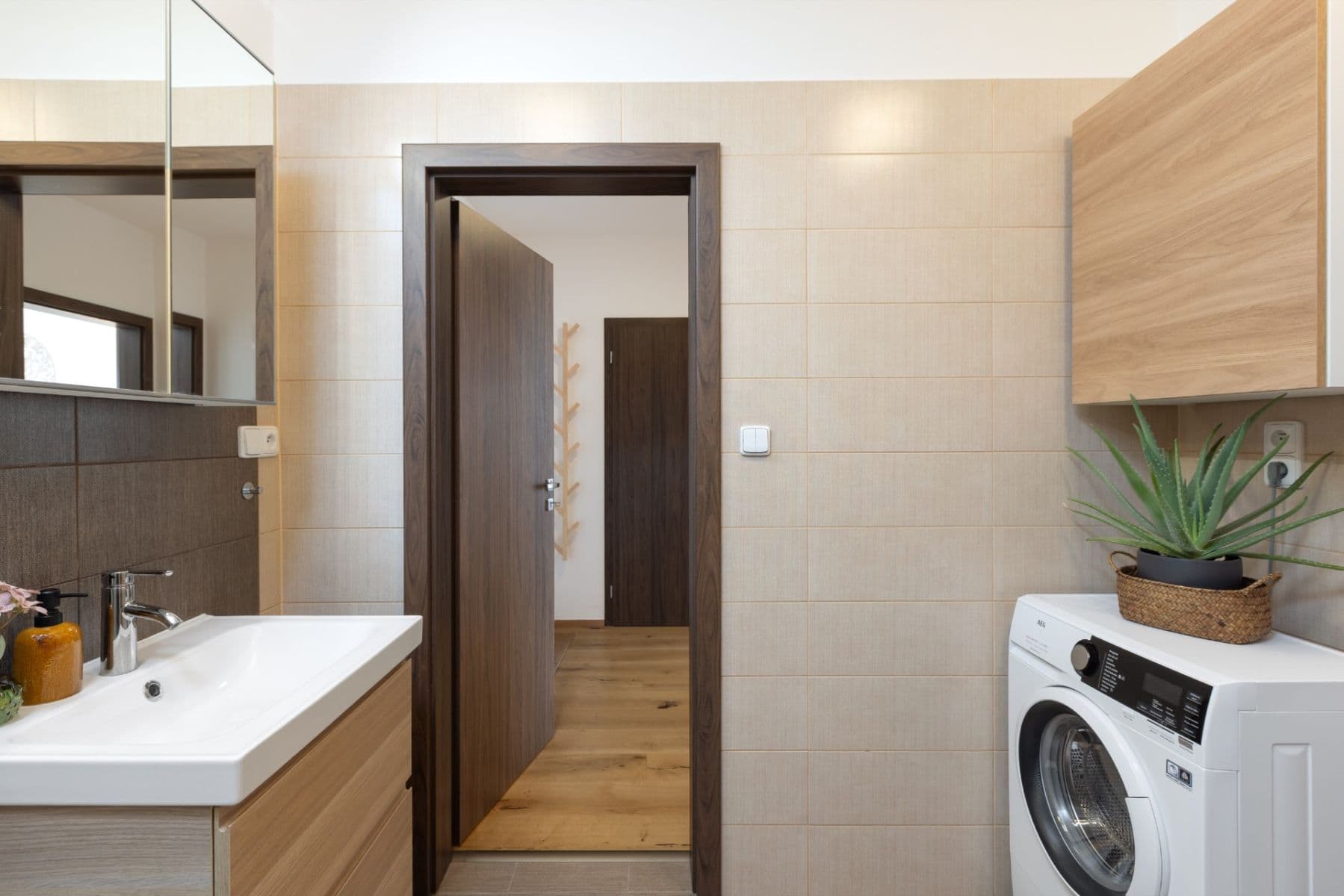 Pronájem bytu 2+kk 61 m², Nad Akcízem, Praha, Praha Pronájem bytu 2+kk 61 m², Nad Akcízem, Praha, Praha