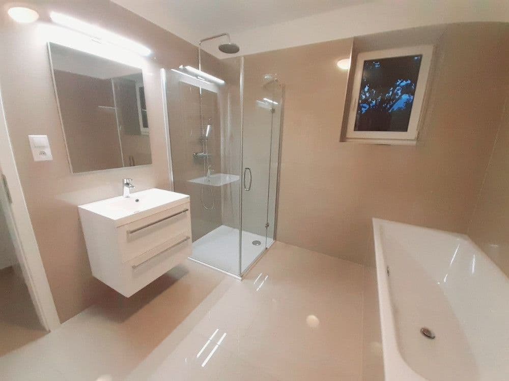 Pronájem bytu 4+1 150 m², Na Zlaté stoce, České Budějovice, Jihočeský kraj Pronájem bytu 4+1 150 m², Na Zlaté stoce, České Budějovice, Jihočeský kraj