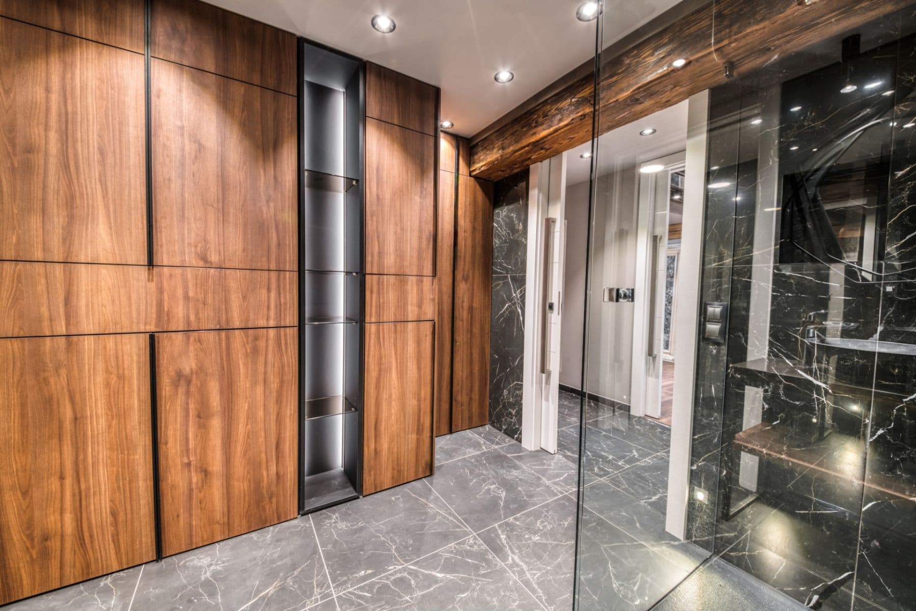 Pronájem bytu 3+1 178 m², Opatovická, Praha, Praha Pronájem bytu 3+1 178 m², Opatovická, Praha, Praha