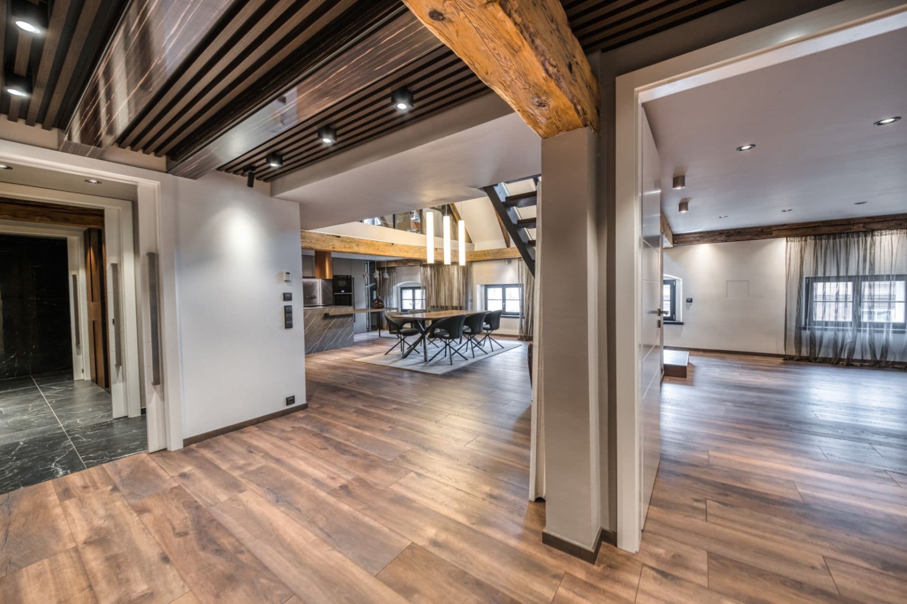 Pronájem bytu 3+1 178 m², Opatovická, Praha, Praha Pronájem bytu 3+1 178 m², Opatovická, Praha, Praha