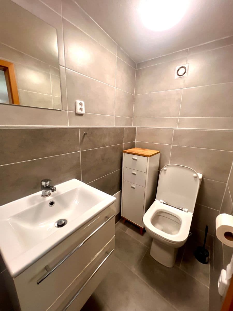 Prodej chaty, chalupy 145 m², pozemek 1.134 m², Hrob, Ústecký kraj Prodej chaty, chalupy 145 m², pozemek 1.134 m², Hrob, Ústecký kraj