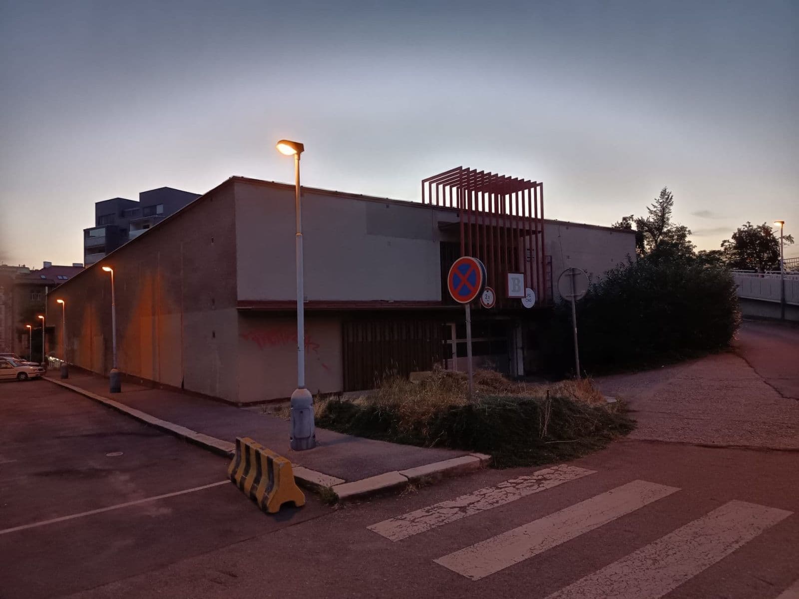 Pronájem garáže 18 m², Chelčického, Praha, Praha Pronájem garáže 18 m², Chelčického, Praha, Praha