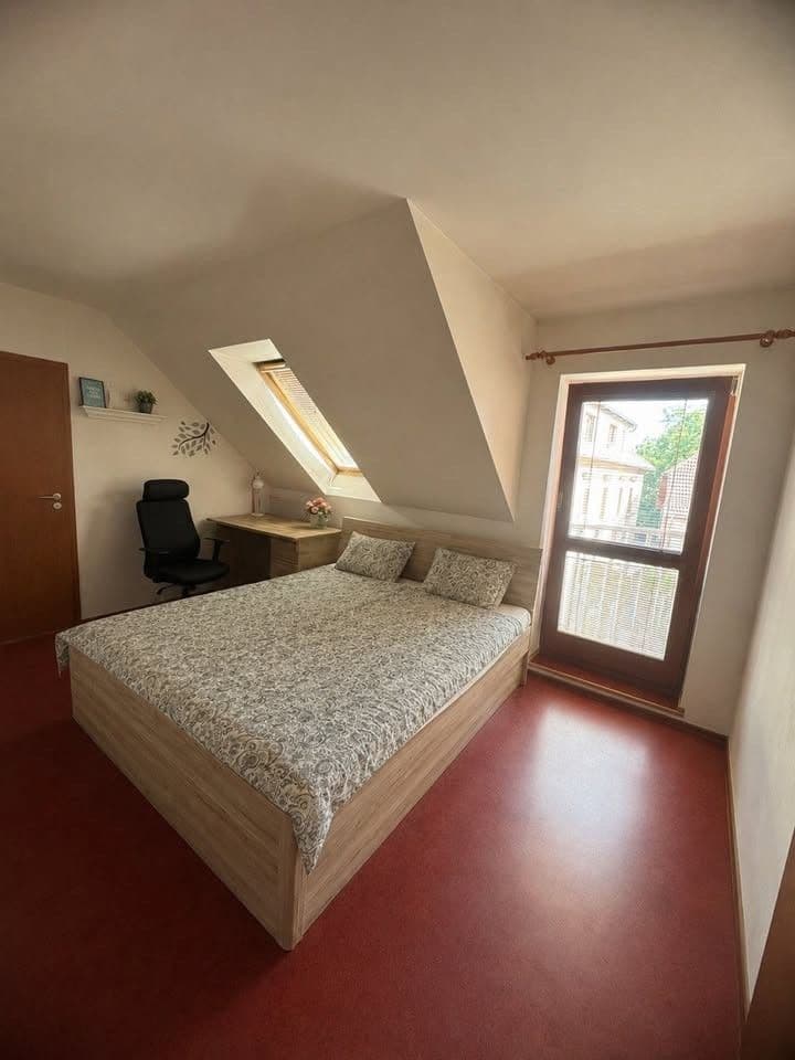 Pronájem bytu 4+kk 74 m², Politických vězňů, Horoměřice, Středočeský kraj Pronájem bytu 4+kk 74 m², Politických vězňů, Horoměřice, Středočeský kraj
