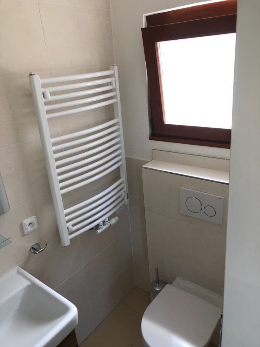 Pronájem bytu 1+kk 18 m², Nad Santoškou, Praha, Praha Pronájem bytu 1+kk 18 m², Nad Santoškou, Praha, Praha