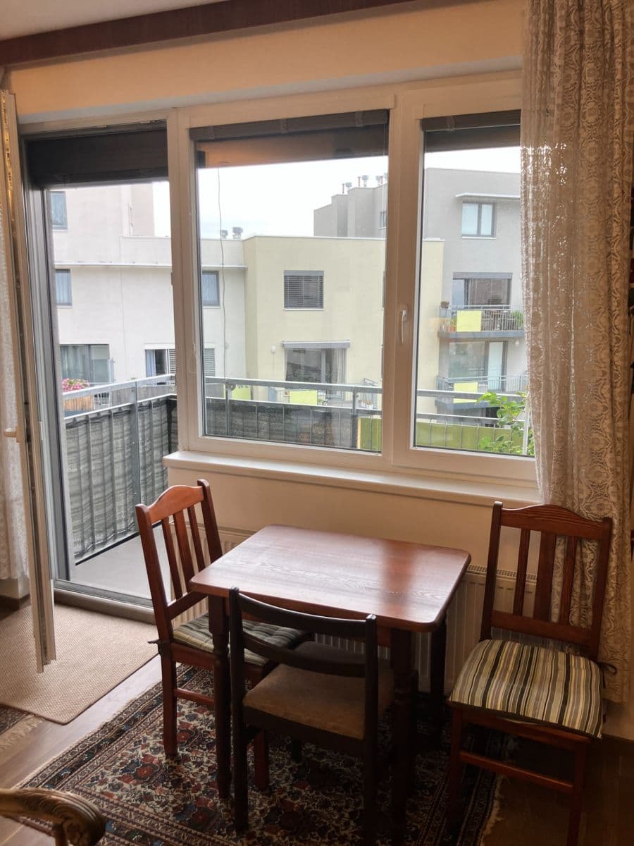 Pronájem bytu 1+kk 39 m², Rižská, Praha, Praha Pronájem bytu 1+kk 39 m², Rižská, Praha, Praha