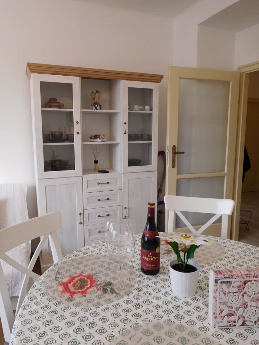 Pronájem bytu 2+kk 54 m², Na Malovance, Praha, Praha Pronájem bytu 2+kk 54 m², Na Malovance, Praha, Praha