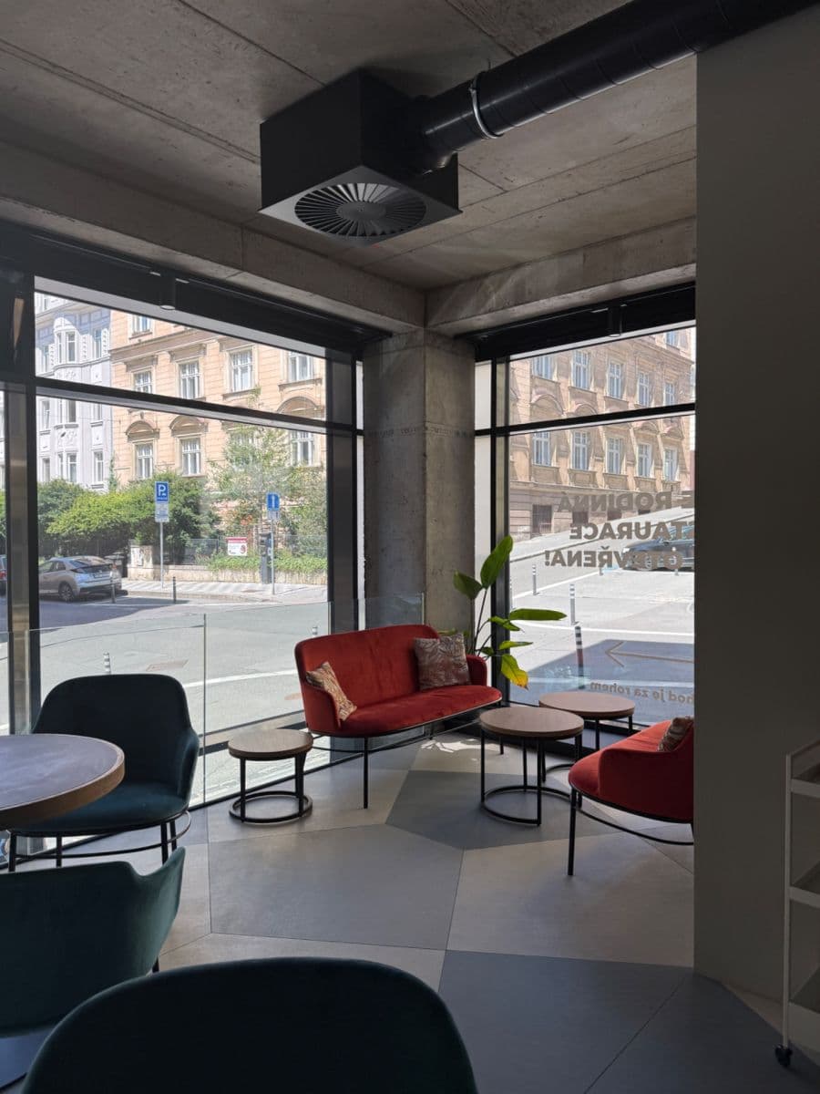 Pronájem nebytového prostoru 167 m², Grafická, Praha, Praha Pronájem nebytového prostoru 167 m², Grafická, Praha, Praha