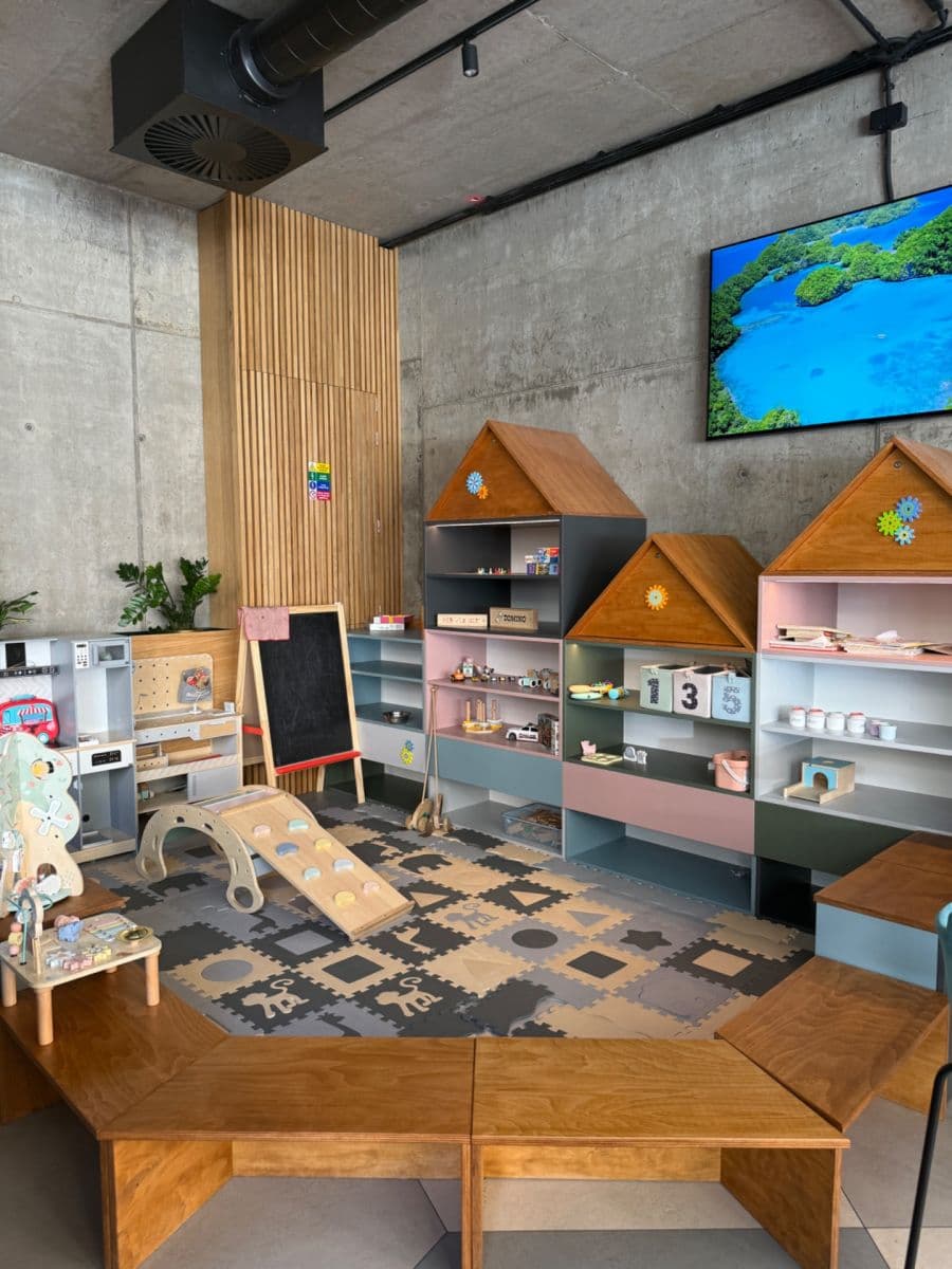 Pronájem nebytového prostoru 167 m², Grafická, Praha, Praha Pronájem nebytového prostoru 167 m², Grafická, Praha, Praha